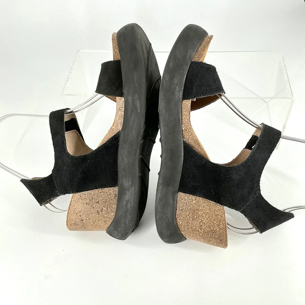 Fly London retail $225
